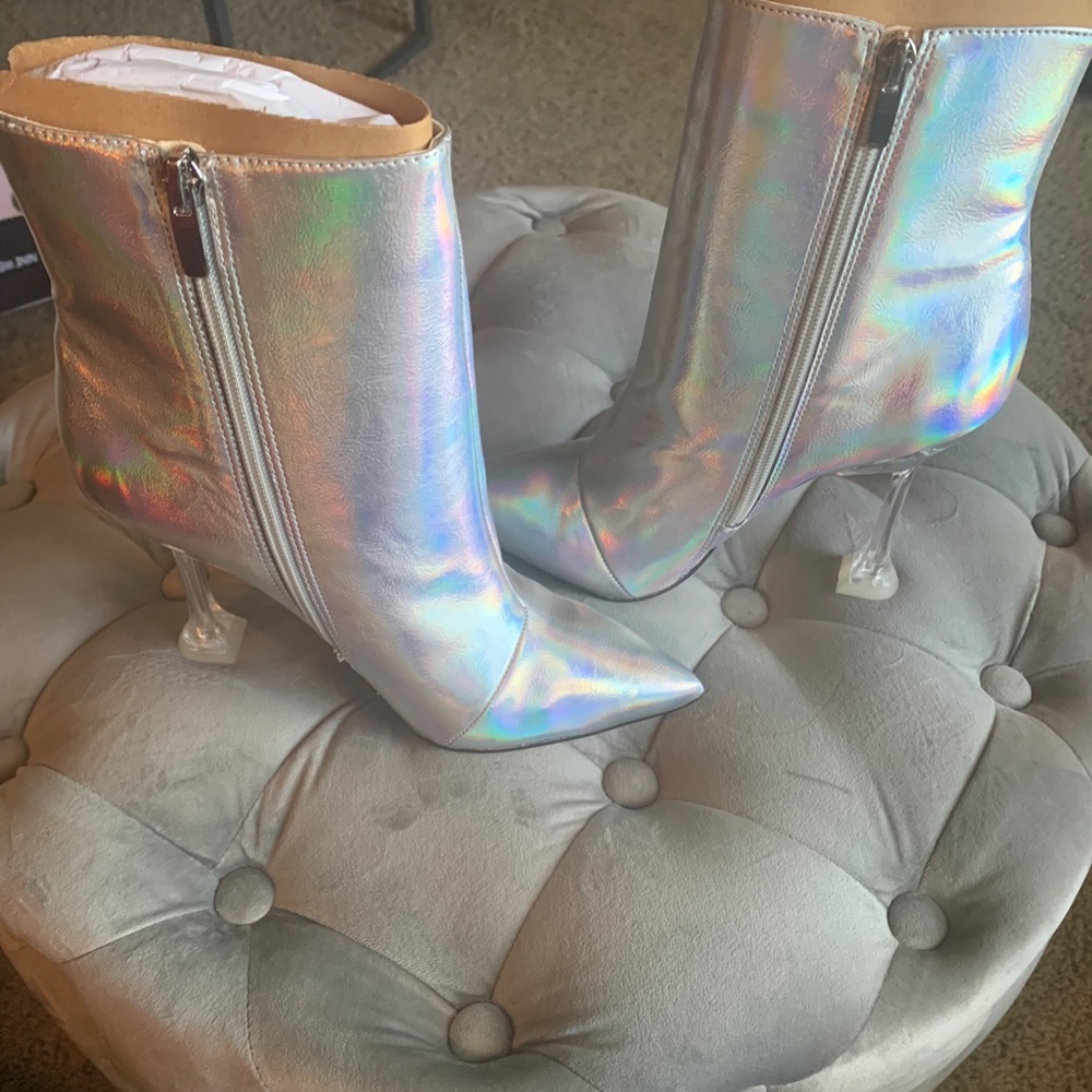 Silver Boots - image 4